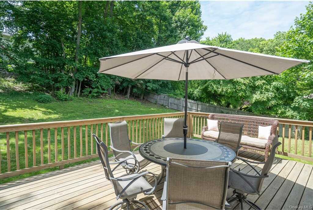 45 Lexow Avenue, Nanuet, NY 10954 - Photo 22 of 26