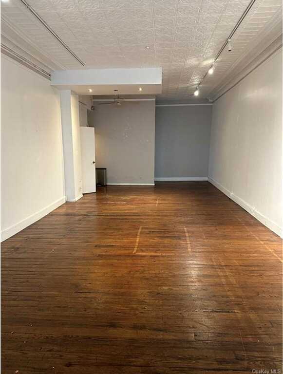 413 West 50th Street, New York, NY 10019