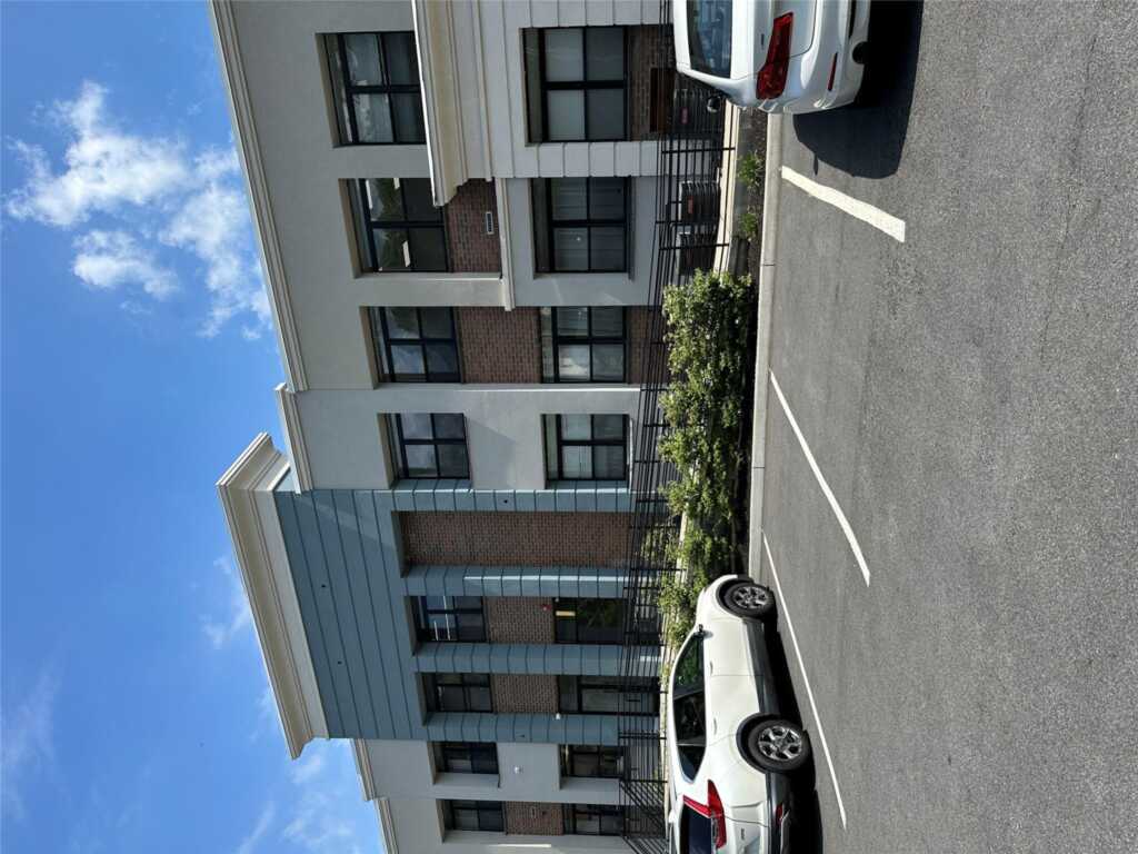 233 Lafayette Avenue, Unit #201-1, Suffern, NY 10901