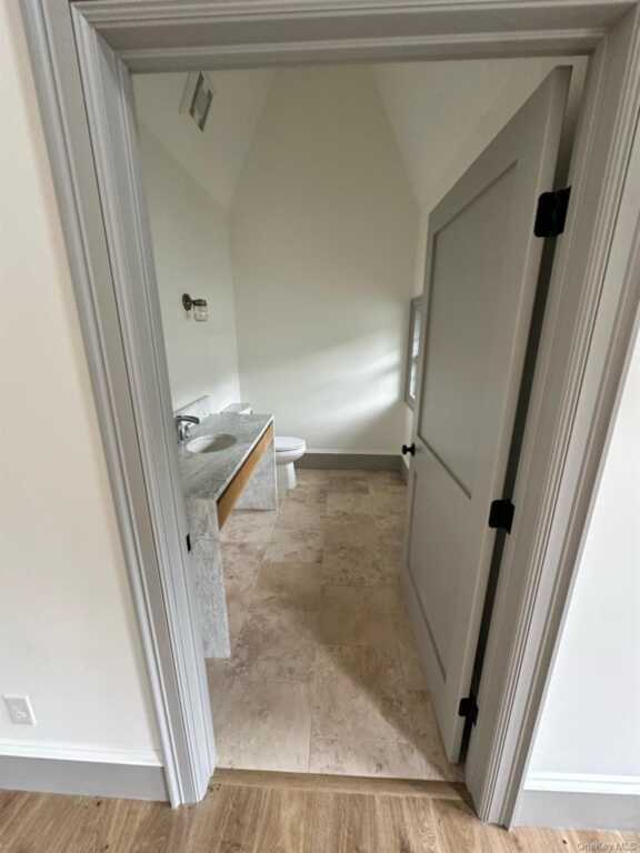 194 Ny 17, Tuxedo Park, NY 10987 - Photo 7 of 7