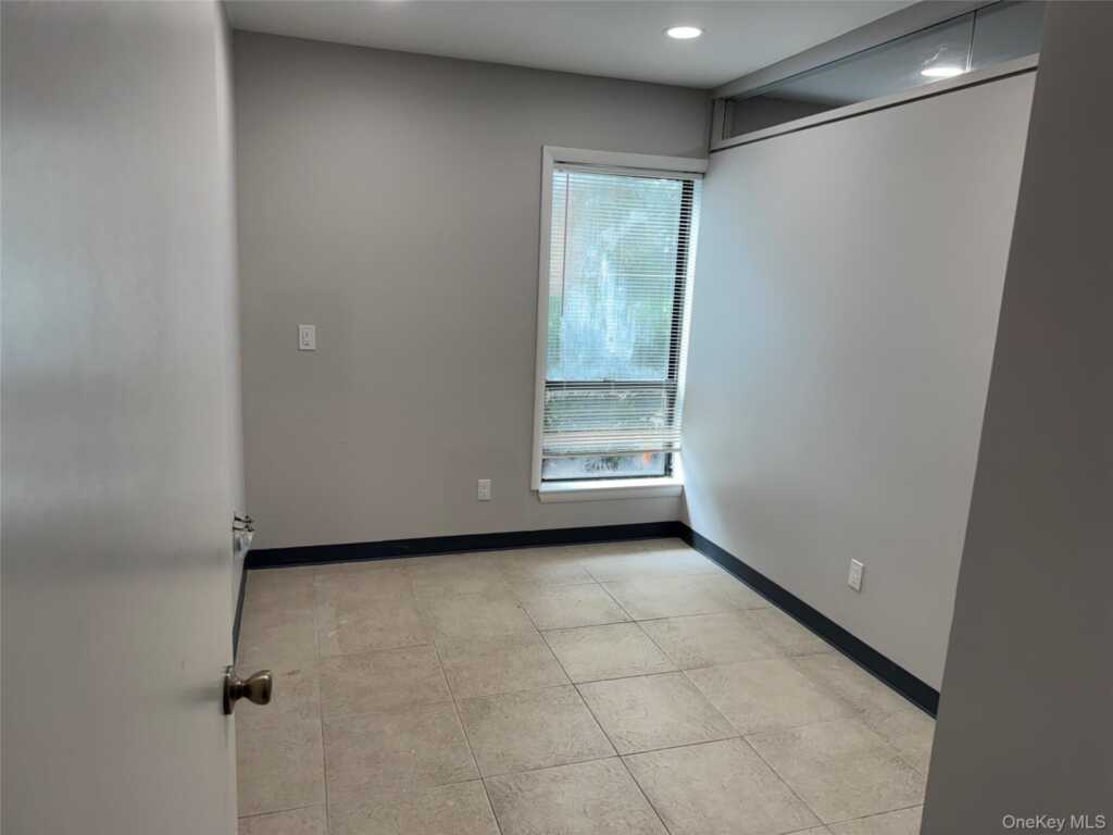 55 Old Nyack Turnpike, Nanuet, NY 10954 - Photo 11 of 13