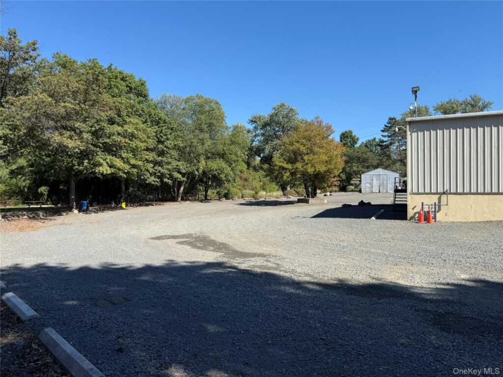 750 Nyack Road, West Nyack, NY 10994 - Photo 3 of 16