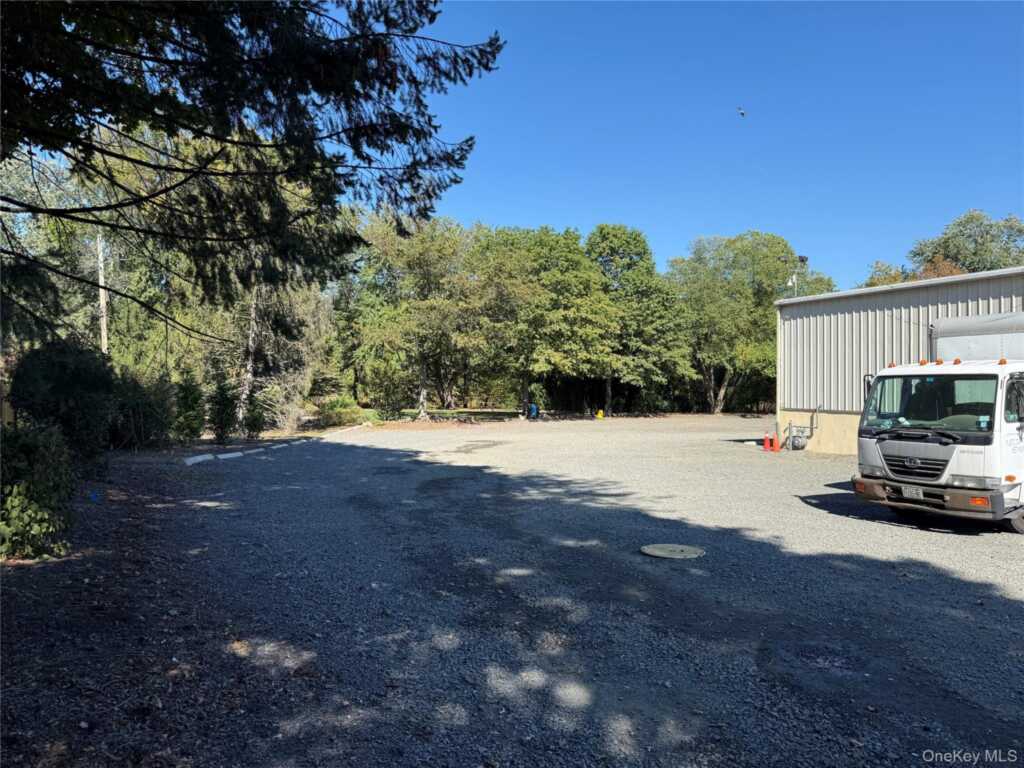 750 Nyack Road, West Nyack, NY 10994 - Photo 4 of 16