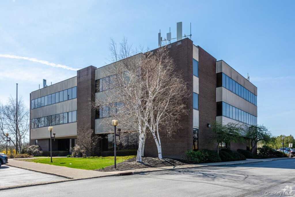 15 Matthews Street, Goshen, NY 10924 - Photo 6 of 25