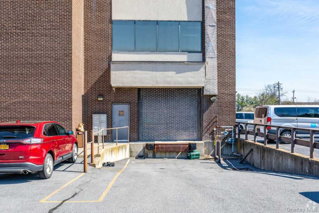 15 Matthews Street, Goshen, NY 10924 - Photo 7 of 25