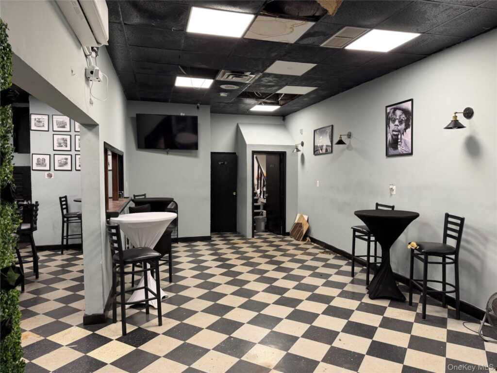 756 5th Avenue, Mount Vernon, NY 10550 - Photo 3 of 21