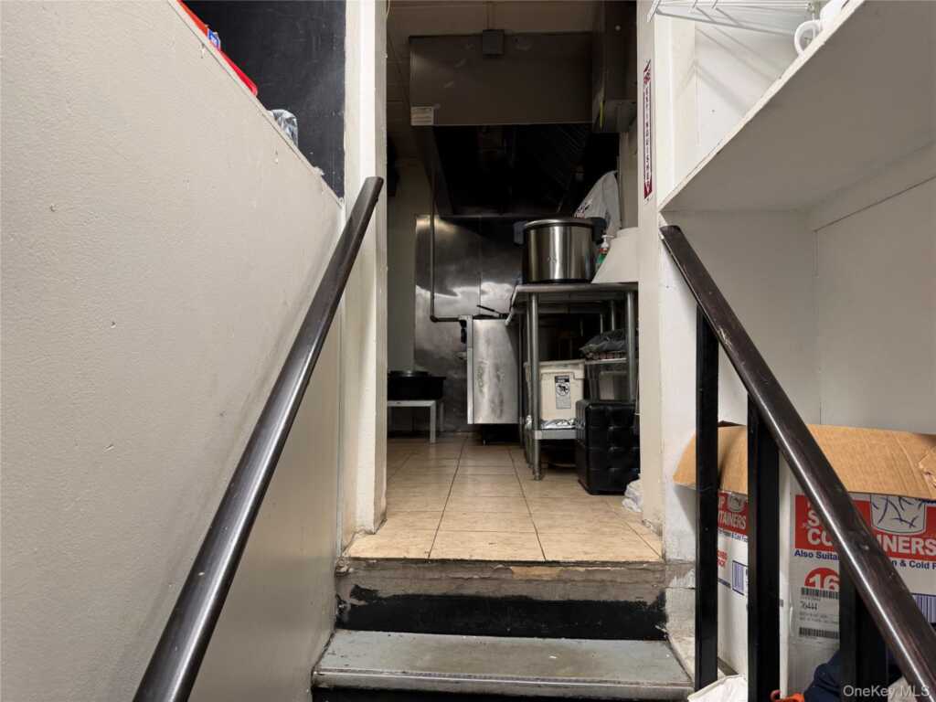 756 5th Avenue, Mount Vernon, NY 10550 - Photo 7 of 21