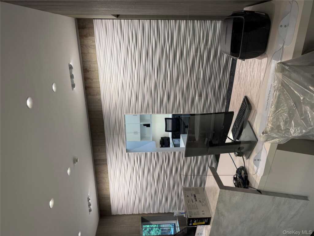 57 Middletown Road, Nanuet, NY 10954 - Photo 7 of 10