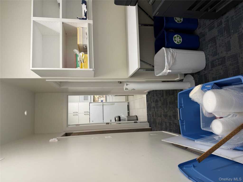 57 Middletown Road, Nanuet, NY 10954 - Photo 8 of 10