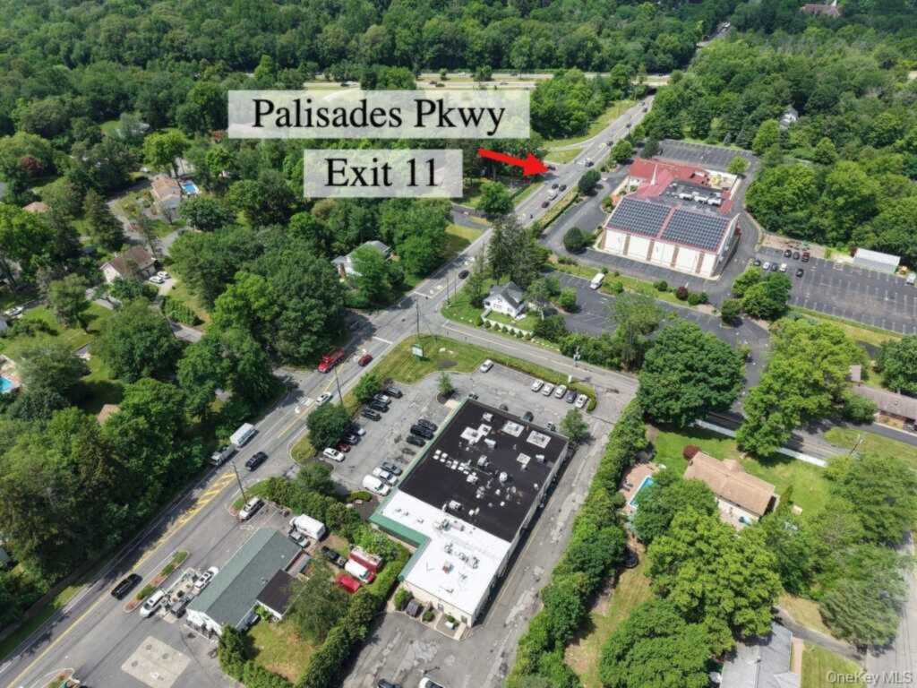 368 New Hempstead Road, New City, NY 10956 - Photo 4 of 7