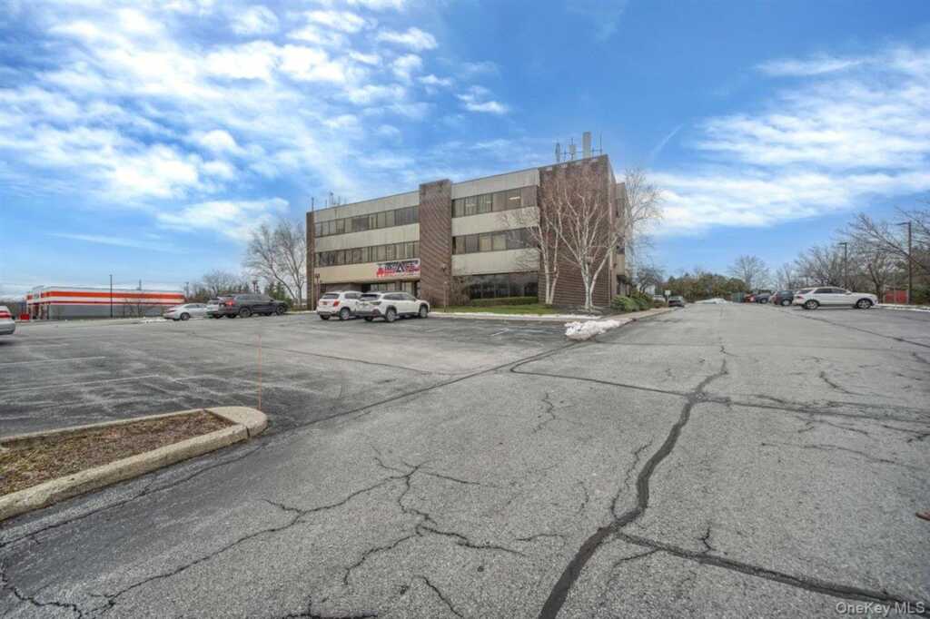 15 Matthews Street, Unit #205, Goshen, NY 10924 - Photo 5 of 9