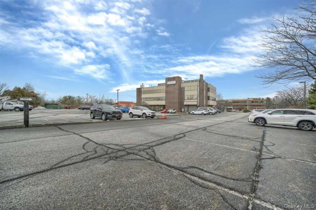 15 Matthews Street, Unit #205, Goshen, NY 10924 - Photo 7 of 9