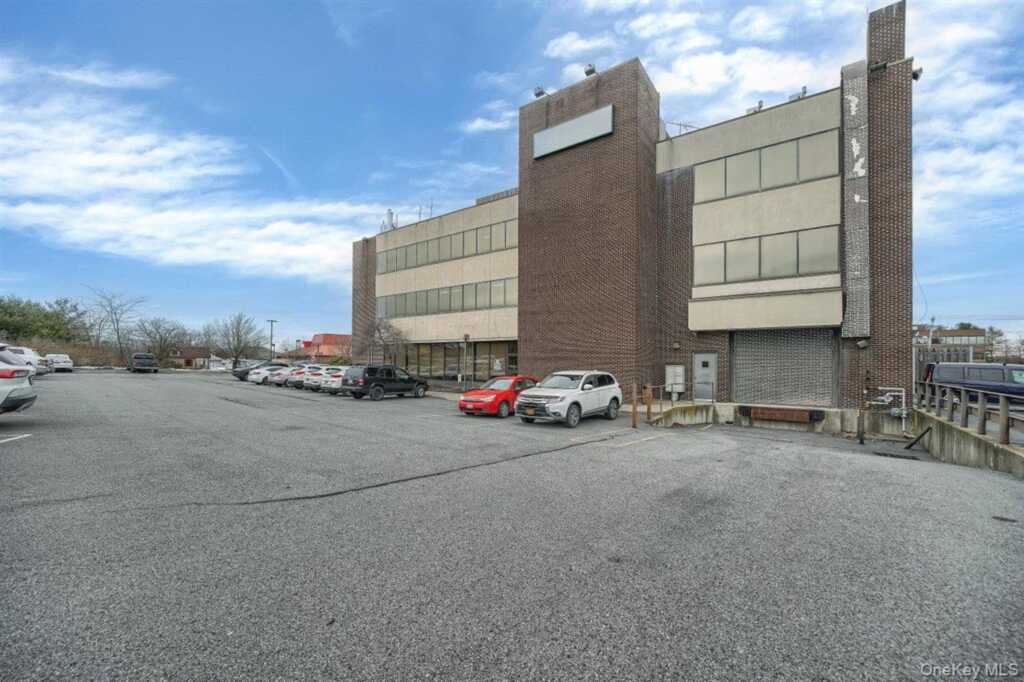 15 Matthews Street, Unit #B, Goshen, NY 10924 - Photo 3 of 19