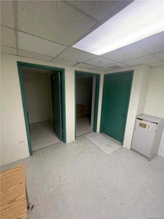 1055 E Tremont Avenue, Unit #Cellar, New York, NY 10460 - Photo 12 of 16