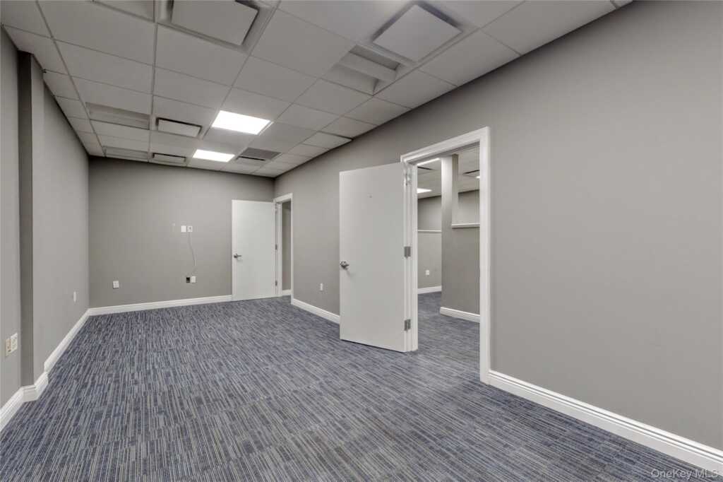 7-15 E. Central Avenue, Unit #B, Pearl River, NY 10954 - Photo 3 of 11