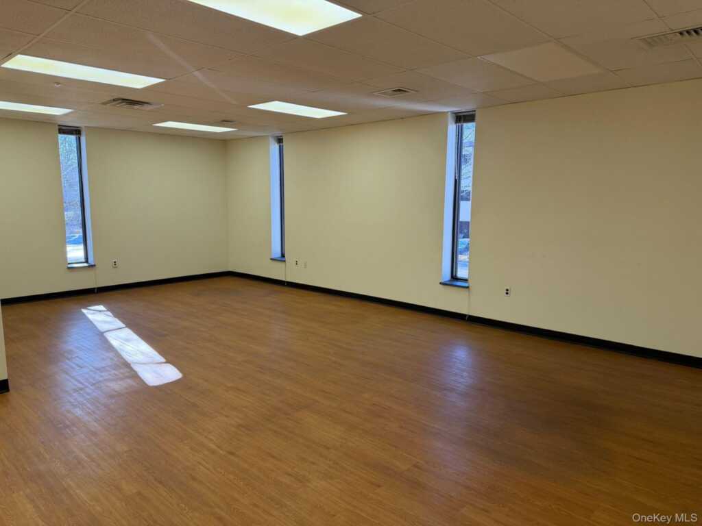 19 Squadron Boulevard, Unit #4, New City, NY 10956