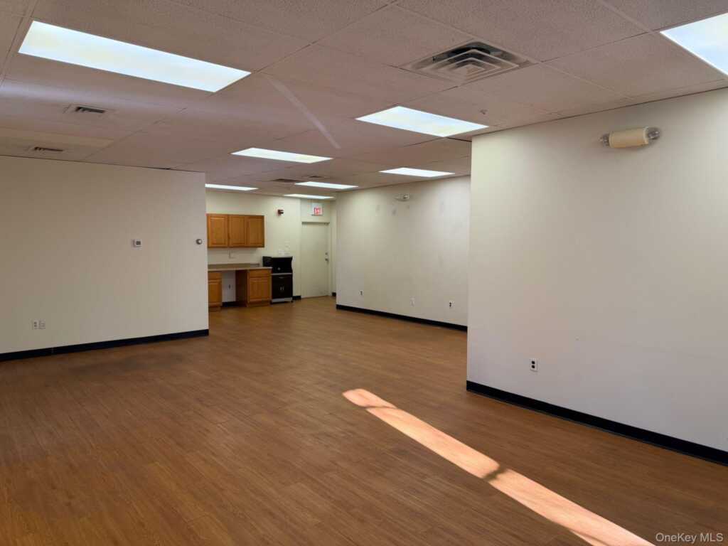 19 Squadron Boulevard, Unit #4, New City, NY 10956 - Photo 11 of 18