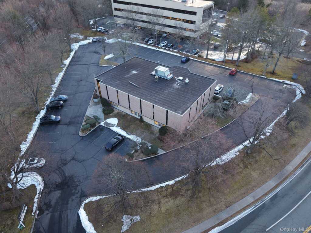 19 Squadron Boulevard, Unit #4, New City, NY 10956 - Photo 4 of 18