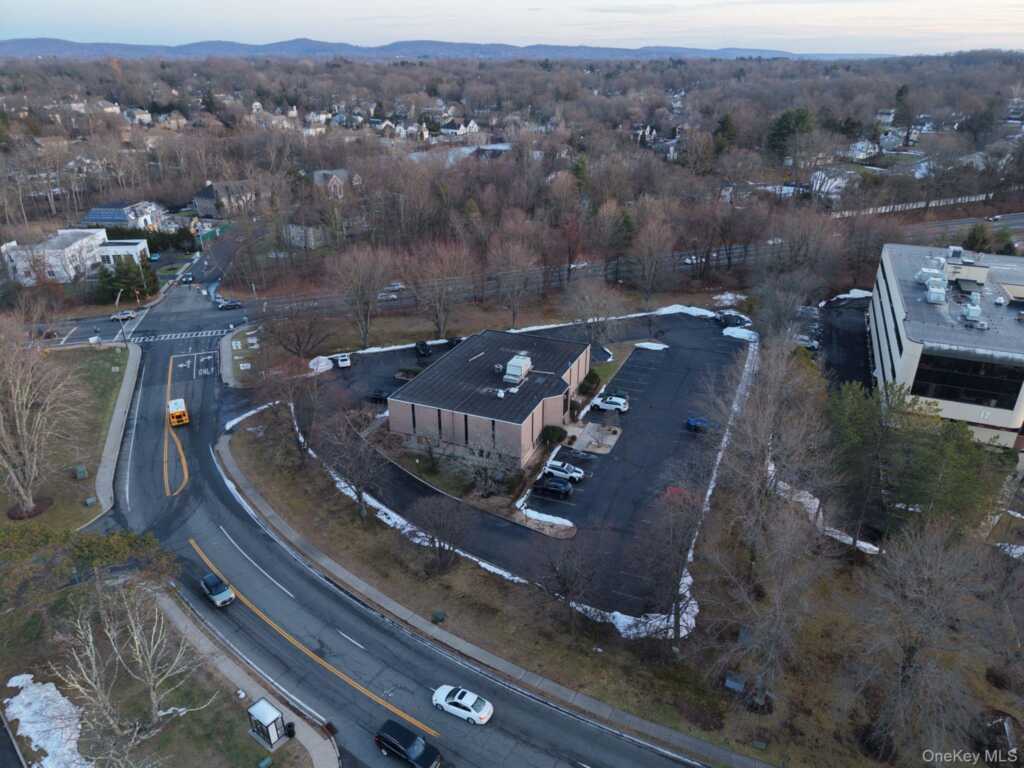 19 Squadron Boulevard, Unit #4, New City, NY 10956 - Photo 6 of 18