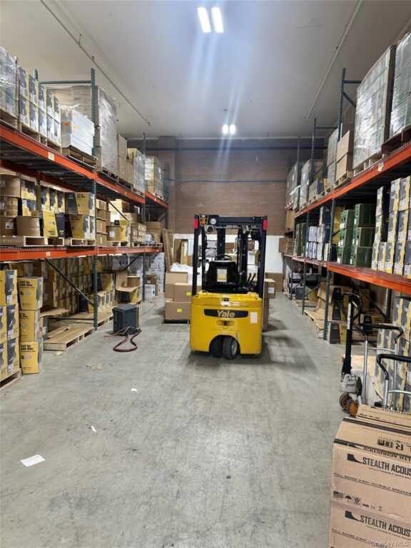 345 Spook Rock Road, Suffern, NY 10901 - Photo 2 of 4