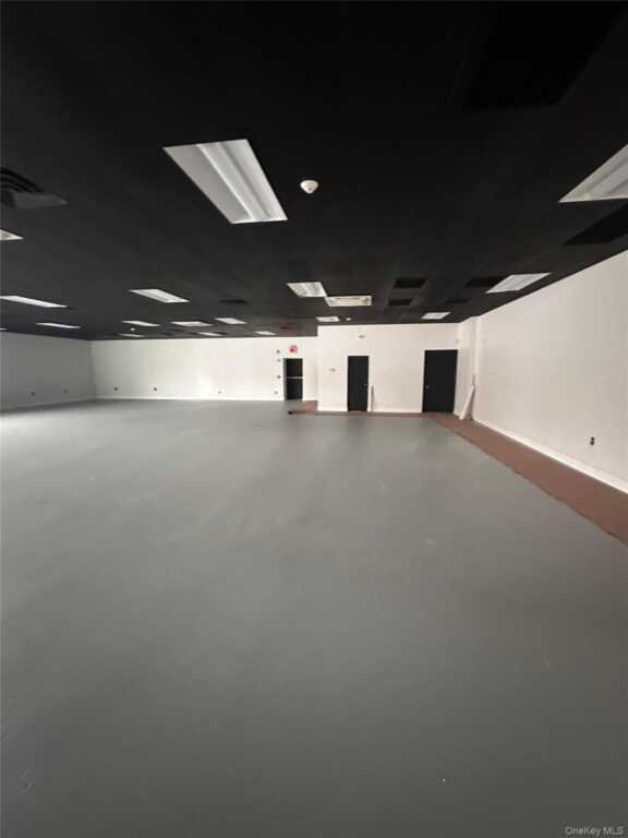 611 Arlington Turnpike, Poughkeepsie, NY 12603 - Photo 10 of 12