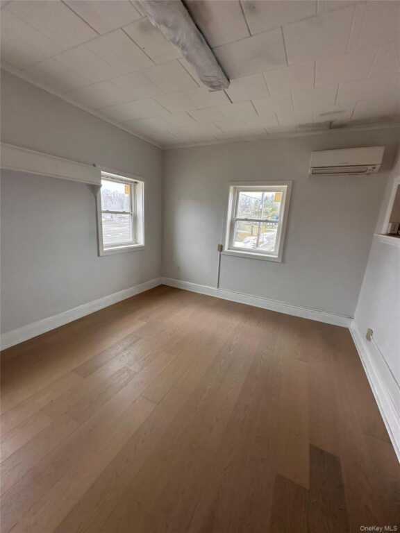 611 Arlington Turnpike, Poughkeepsie, NY 12603 - Photo 5 of 12