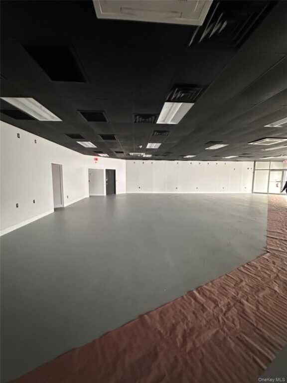 611 Arlington Turnpike, Poughkeepsie, NY 12603 - Photo 9 of 12