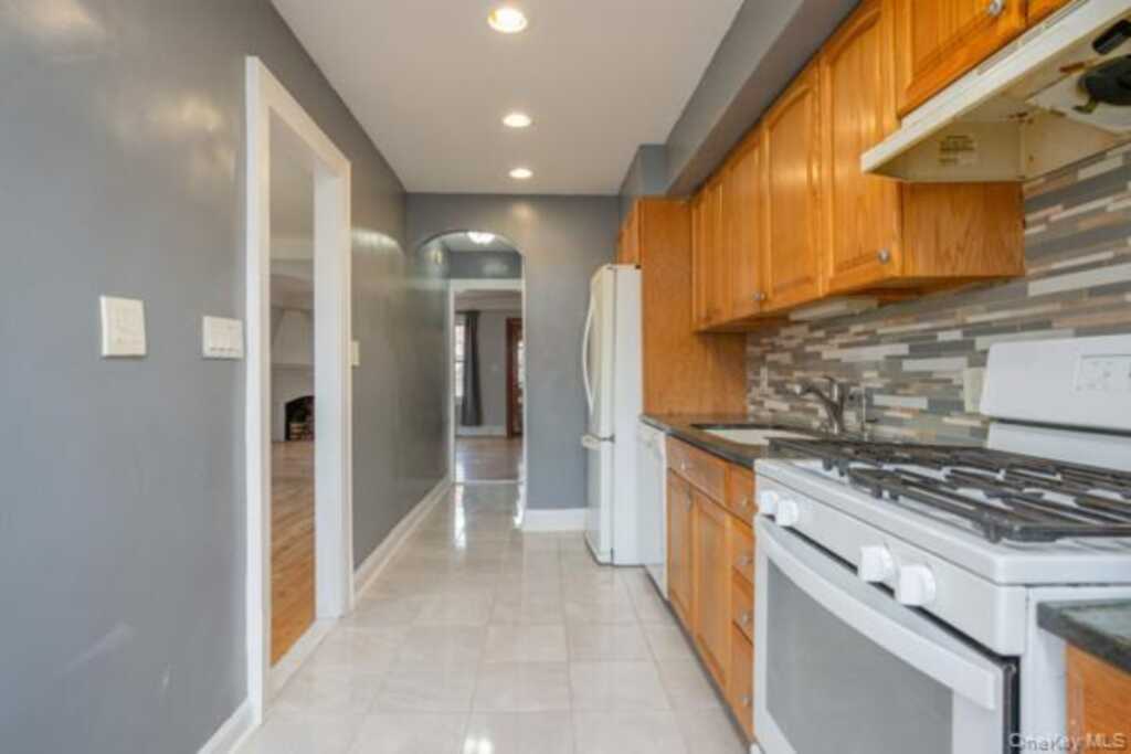 17965 Selover Road, New York, NY 11434 - Photo 14 of 32