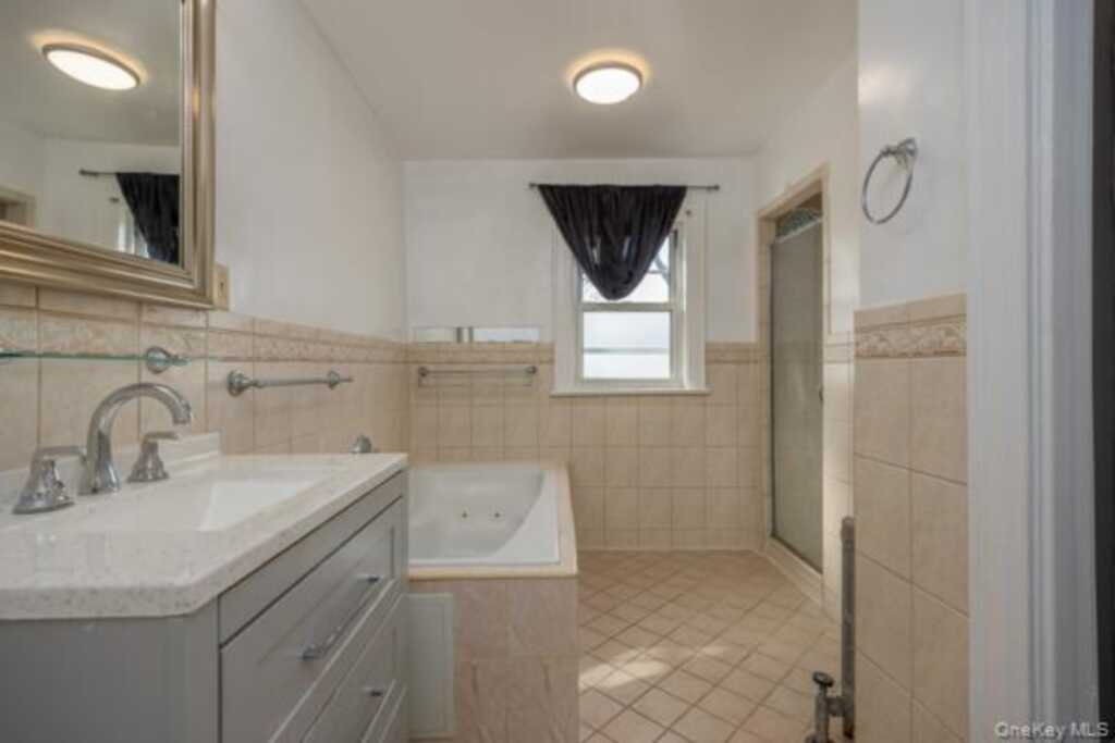 17965 Selover Road, New York, NY 11434 - Photo 17 of 32