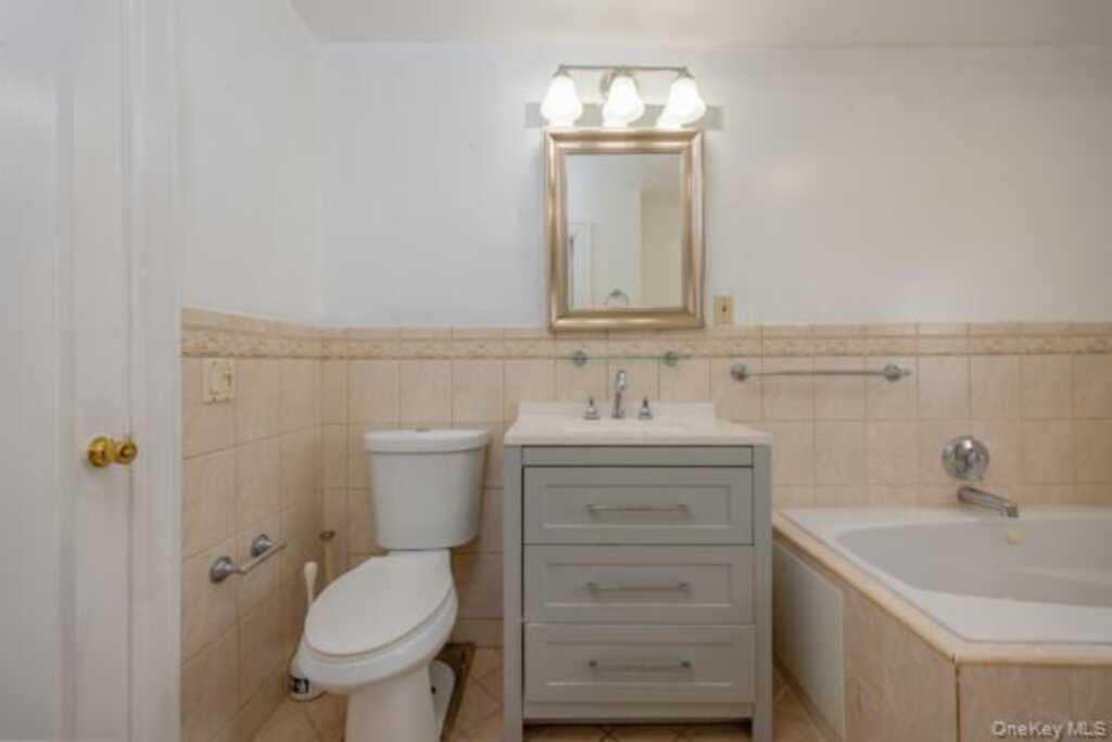 17965 Selover Road, New York, NY 11434 - Photo 18 of 32