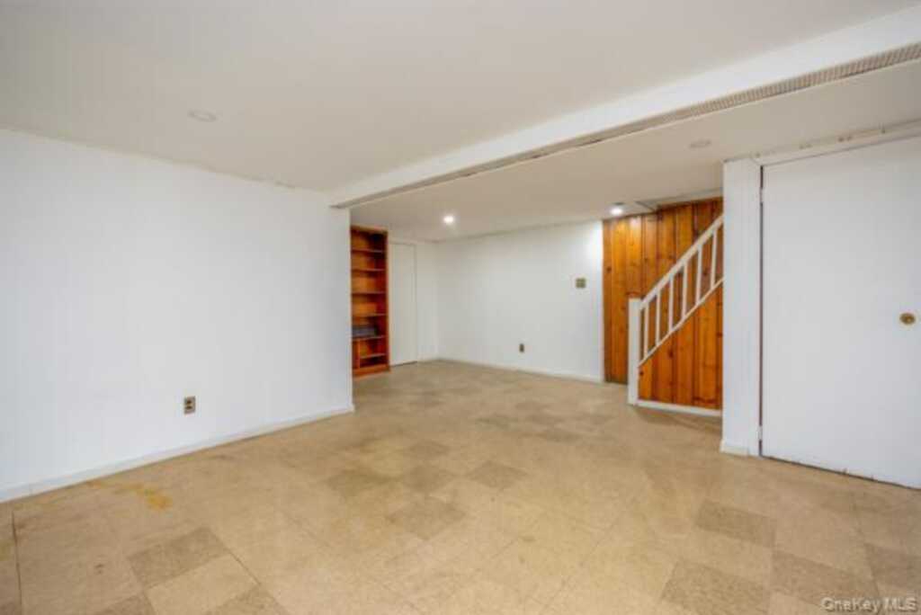 17965 Selover Road, New York, NY 11434 - Photo 23 of 32