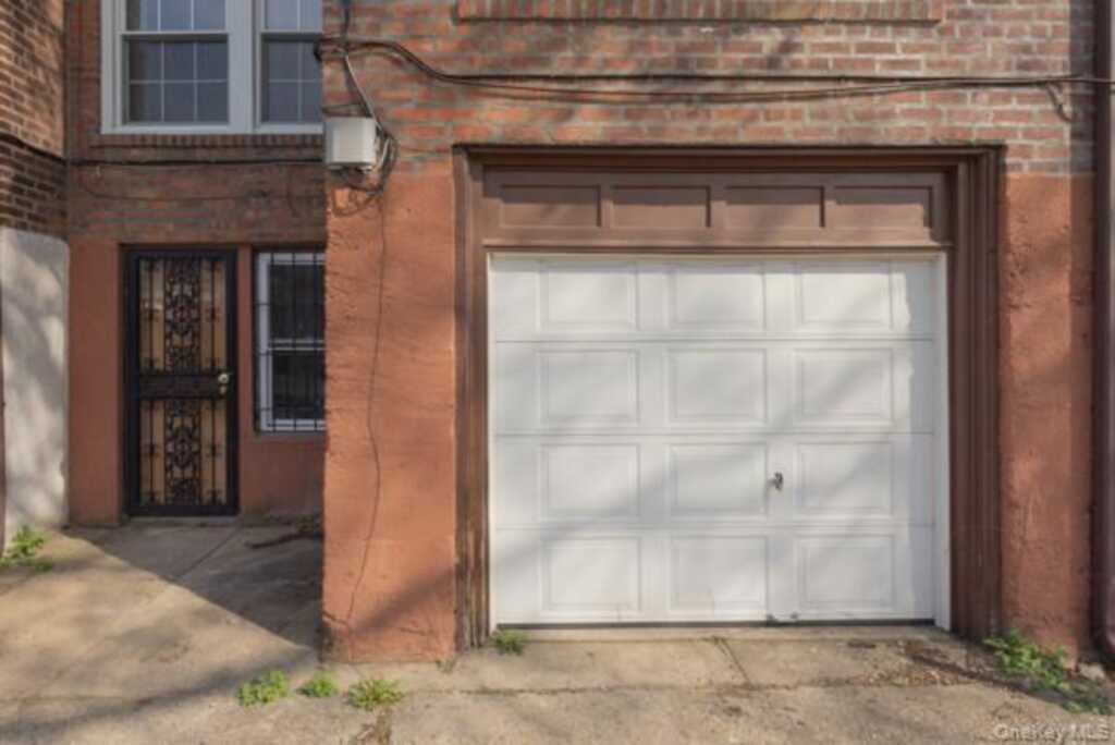 17965 Selover Road, New York, NY 11434 - Photo 25 of 32