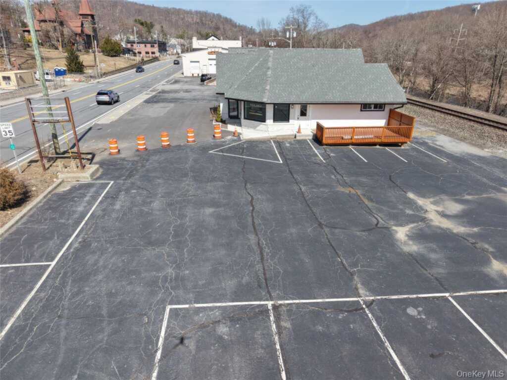 192 Ny-17, Tuxedo Park, NY 10987 - Photo 24 of 24