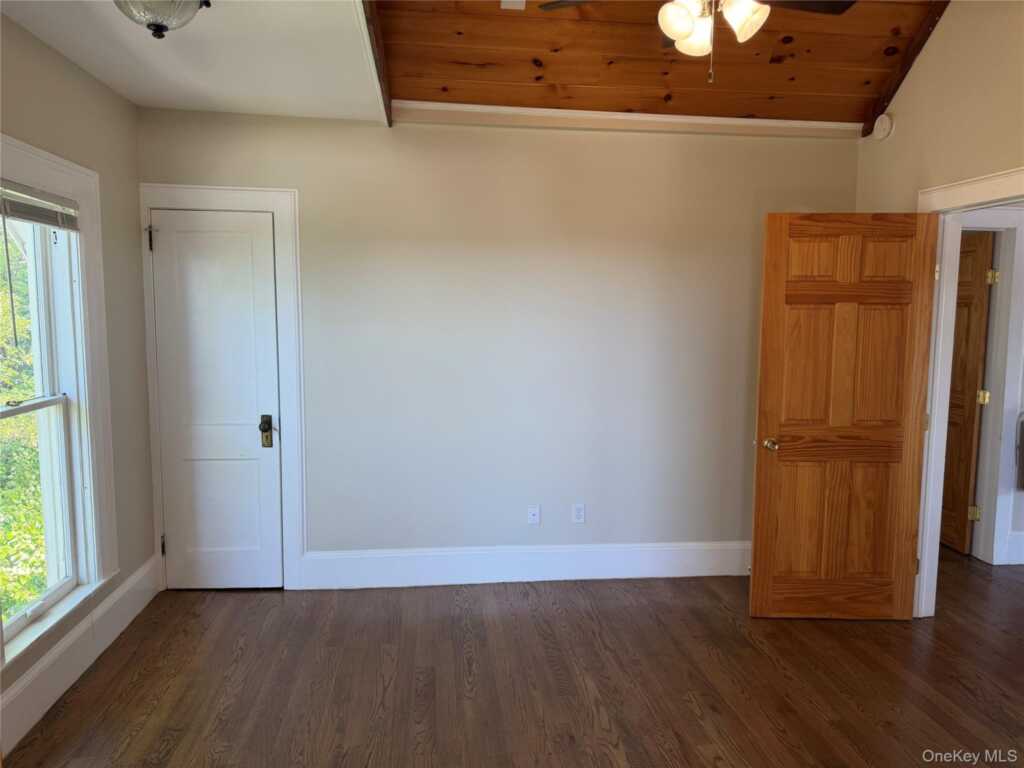 54 N Broadway, Unit #Room 2, Greenburgh, NY 10591 - Photo 2 of 2