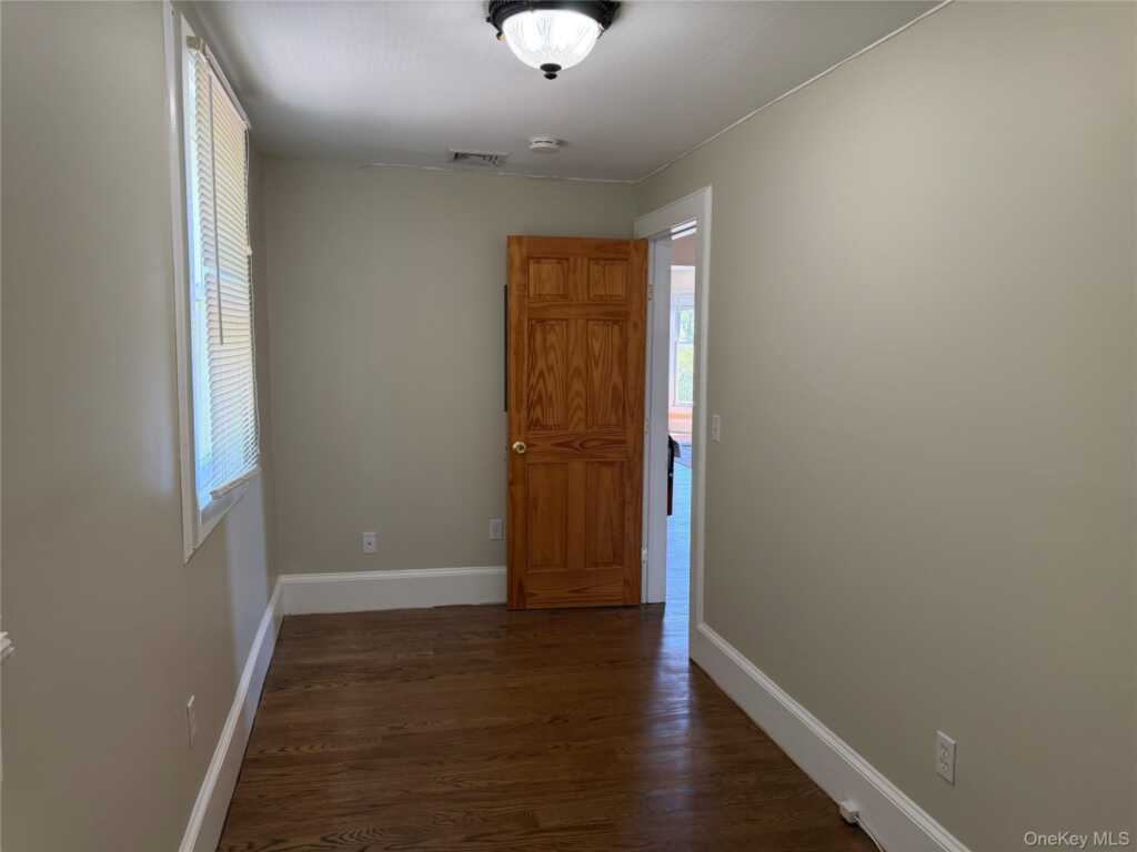 54 N Broadway, Unit #Room 3, Greenburgh, NY 10591 - Photo 2 of 2