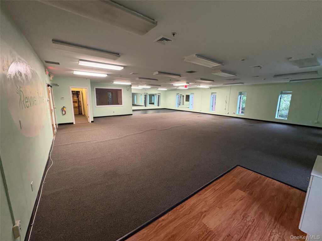 490 Route 304, New City, NY 10956 - Photo 2 of 11