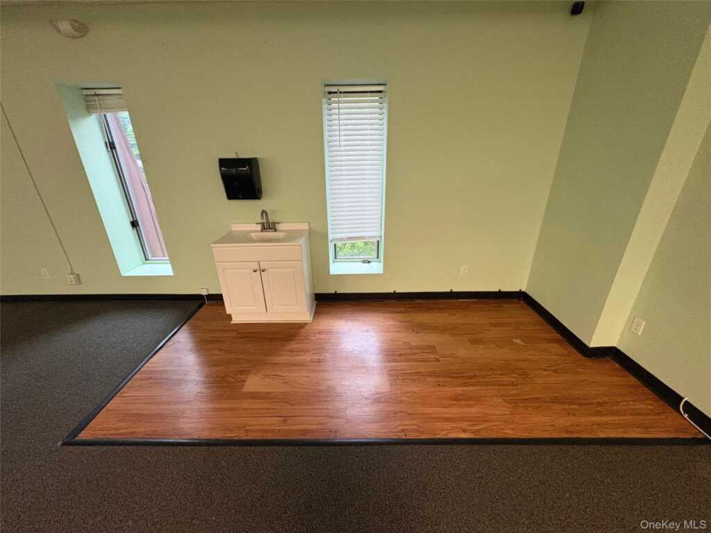 490 Route 304, New City, NY 10956 - Photo 7 of 11