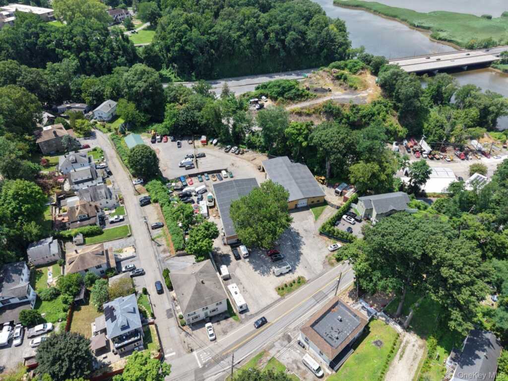 37 Old Albany Post Road, Ossining, NY 10562 - Photo 8 of 10