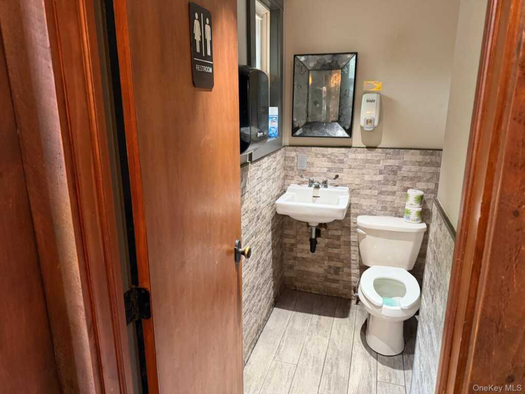 202 Main Street, Nanuet, NY 10954 - Photo 37 of 37
