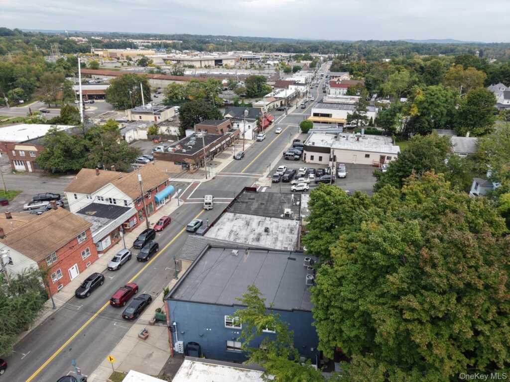 202 Main Street, Nanuet, NY 10954 - Photo 4 of 37