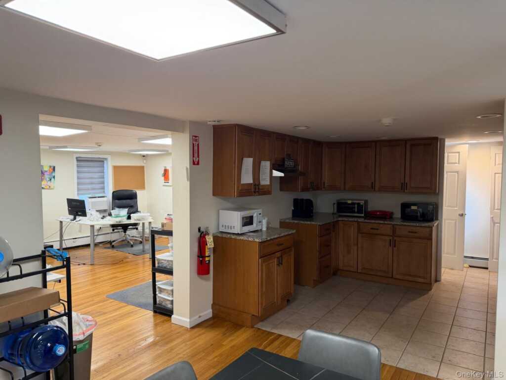 480 Kings Highway, Valley Cottage, NY 10989 - Photo 13 of 16