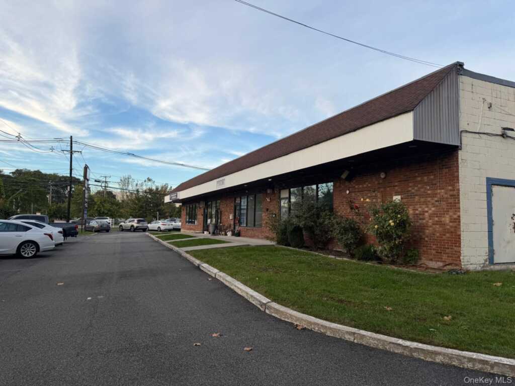 291 Route 59, West Nyack, NY 10994 - Photo 2 of 22