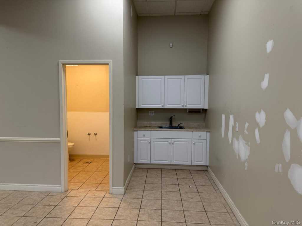 291 Route 59, West Nyack, NY 10994 - Photo 7 of 22