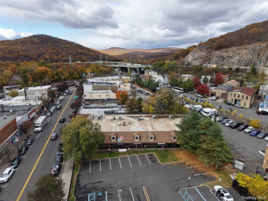 44 Lafayette Avenue, Suffern, NY 10901