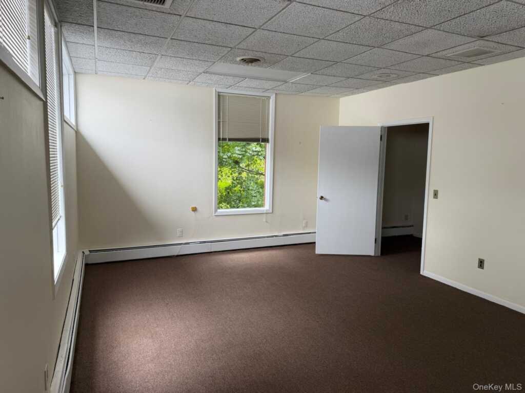 2117 Crompond Road, Unit #23, Cortlandt, NY 10567 - Photo 8 of 11