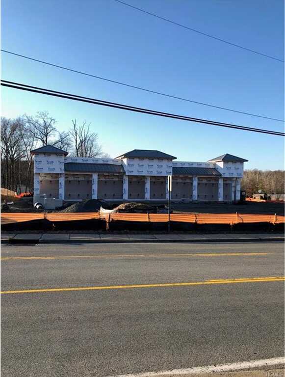 303305 Little Tor Road, New City, NY 4746266 TCRE LLC