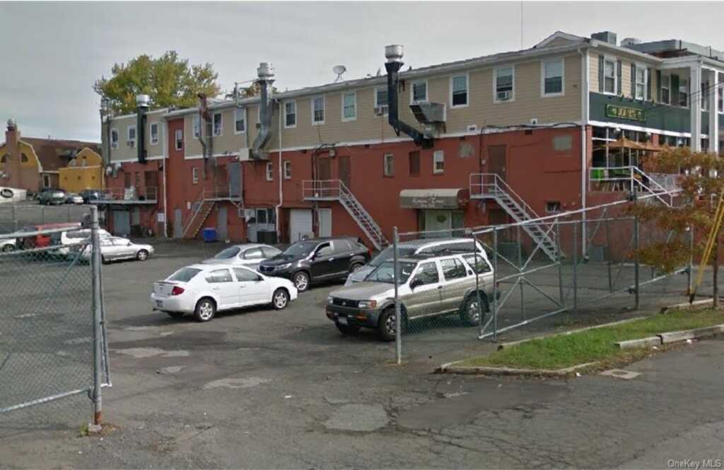 271 Little Tor Road, New City, NY 4910778 TCRE LLC